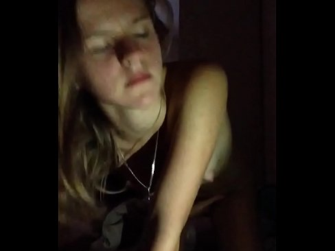 ❤️ Një vajzë masturbon dhe sperma ❌ Porno ruse tek ne ❤